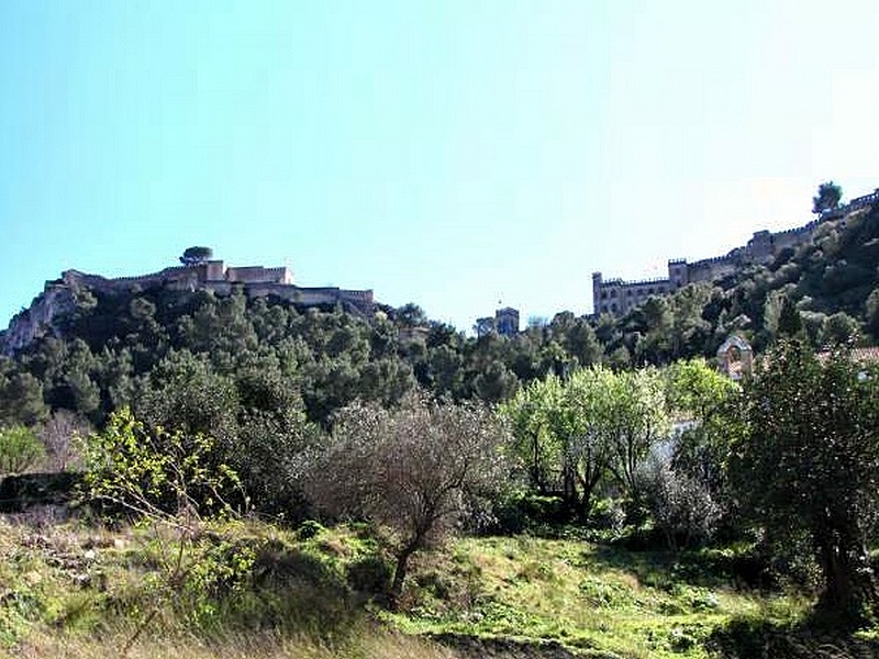 Castillo El Menor