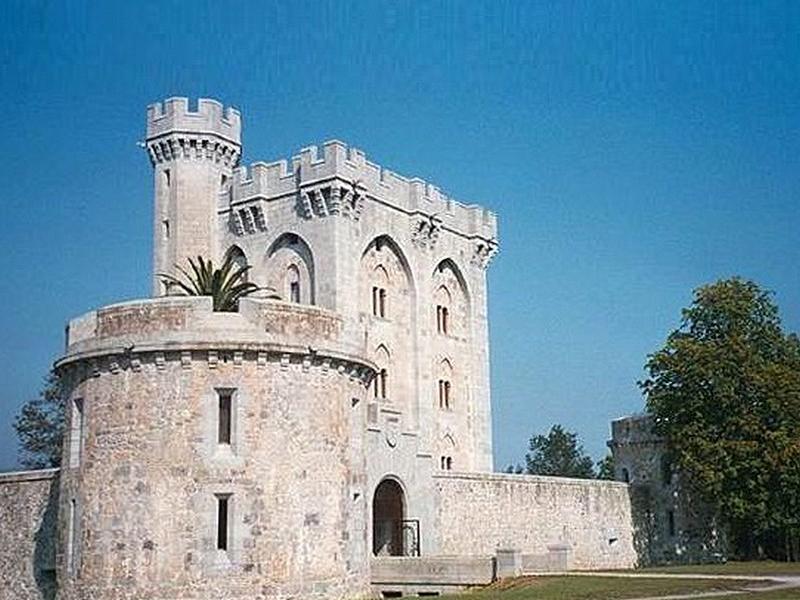 Castillo palacio de Arteaga