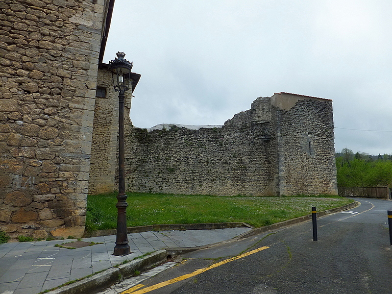 Muralla urbana de la antigua Orduña