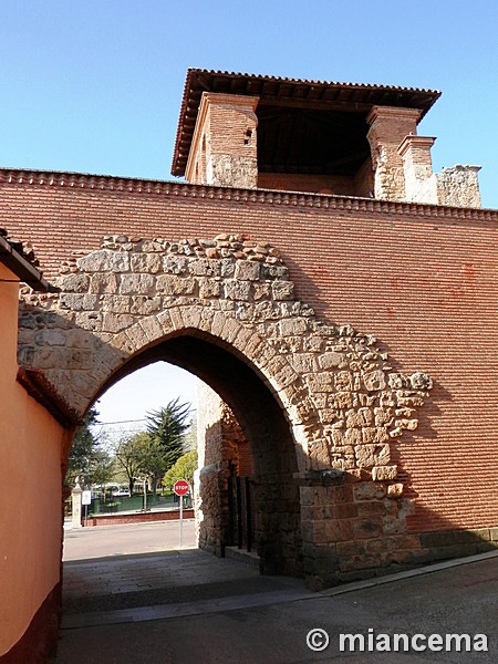 Muralla urbana de Villalpando