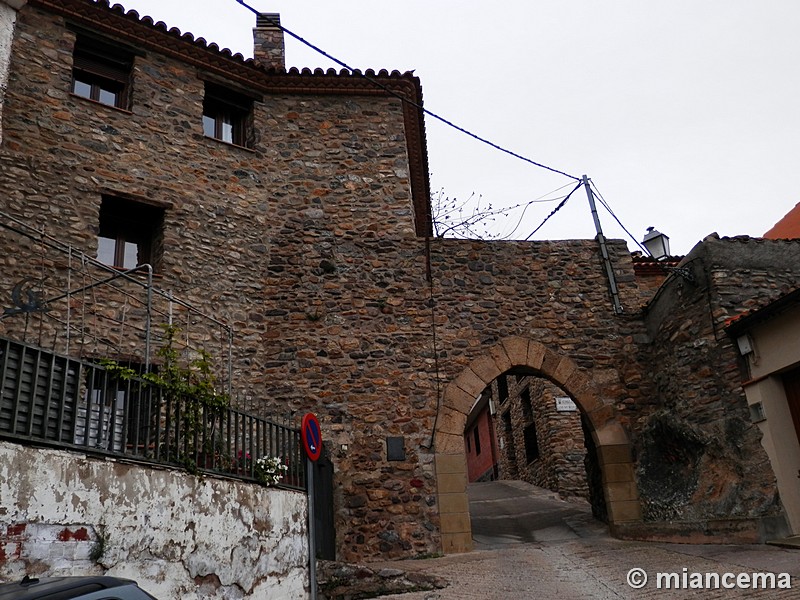 Muralla urbana de Añón de Moncayo