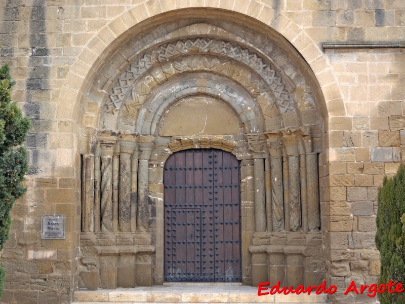 Iglesia fortificada de Santa María de la Corona