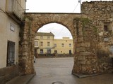 Muralla urbana de Longares