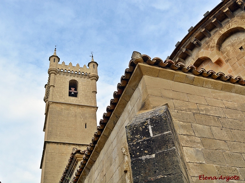 Iglesia fortificada de San Martín de Tous