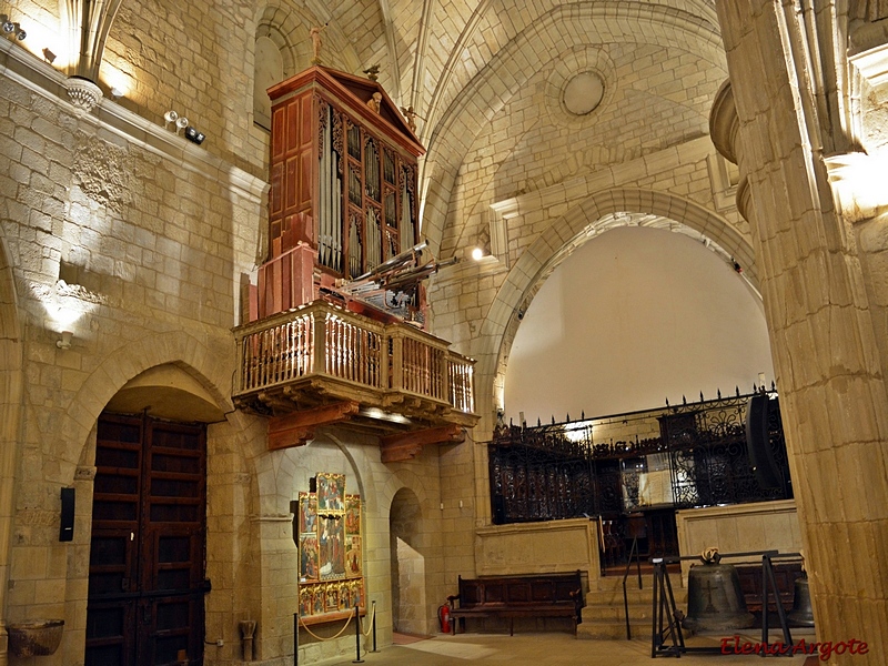 Iglesia fortificada de San Martín de Tous