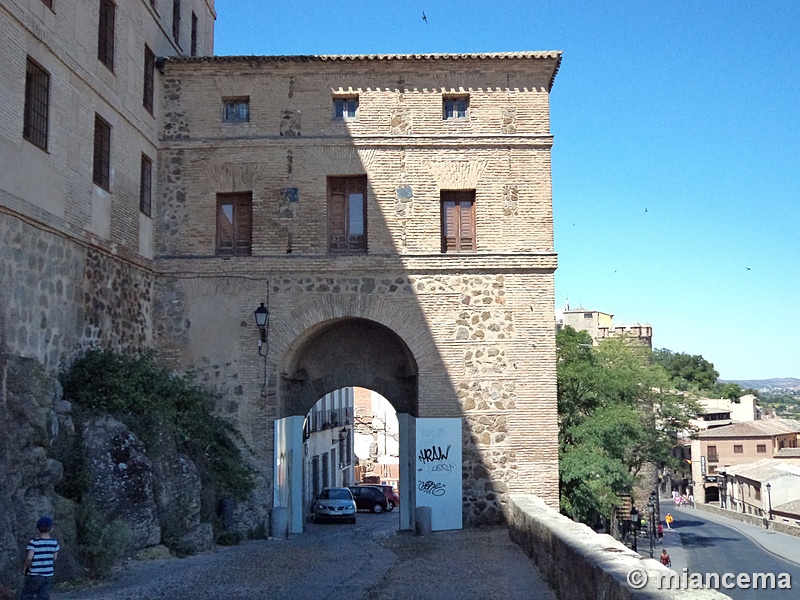 Imagen de Puerta de Alarcones